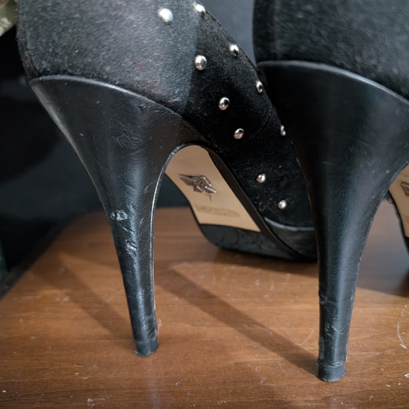 Dollhouse black velvet with metal polka dot chain Halloween - Picture 10 of 10